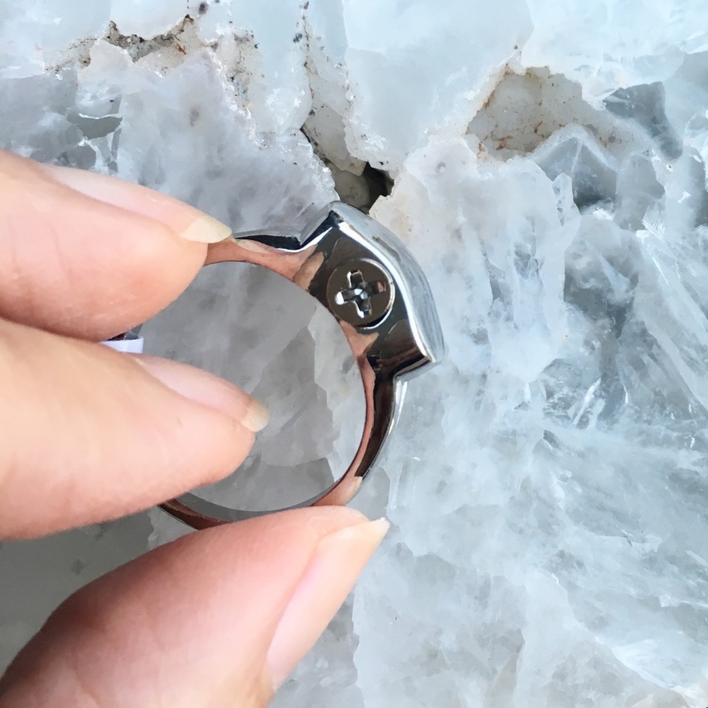 ❤️  Shape Urn Ring Jewelry - Picture 6 of 8